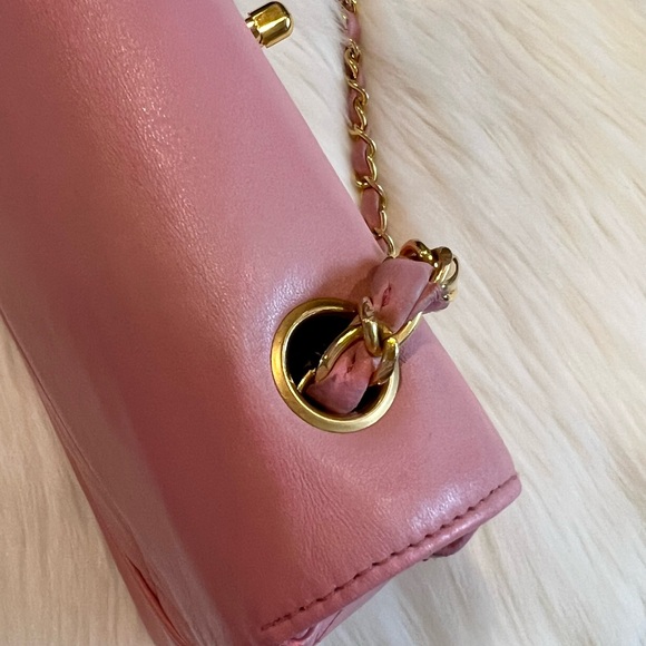 CHANEL Pink and Gold Quilted Crossbody Bag - Picture 6 of 16